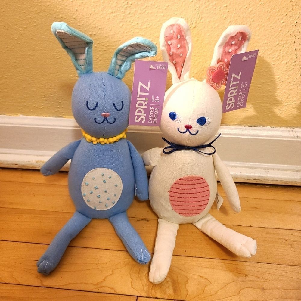 Target Spritz Easter Bunnies 2018 NWT